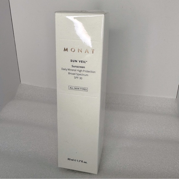 Monat Sun Veil Mineral Sunscreen - Picture 4 of 4